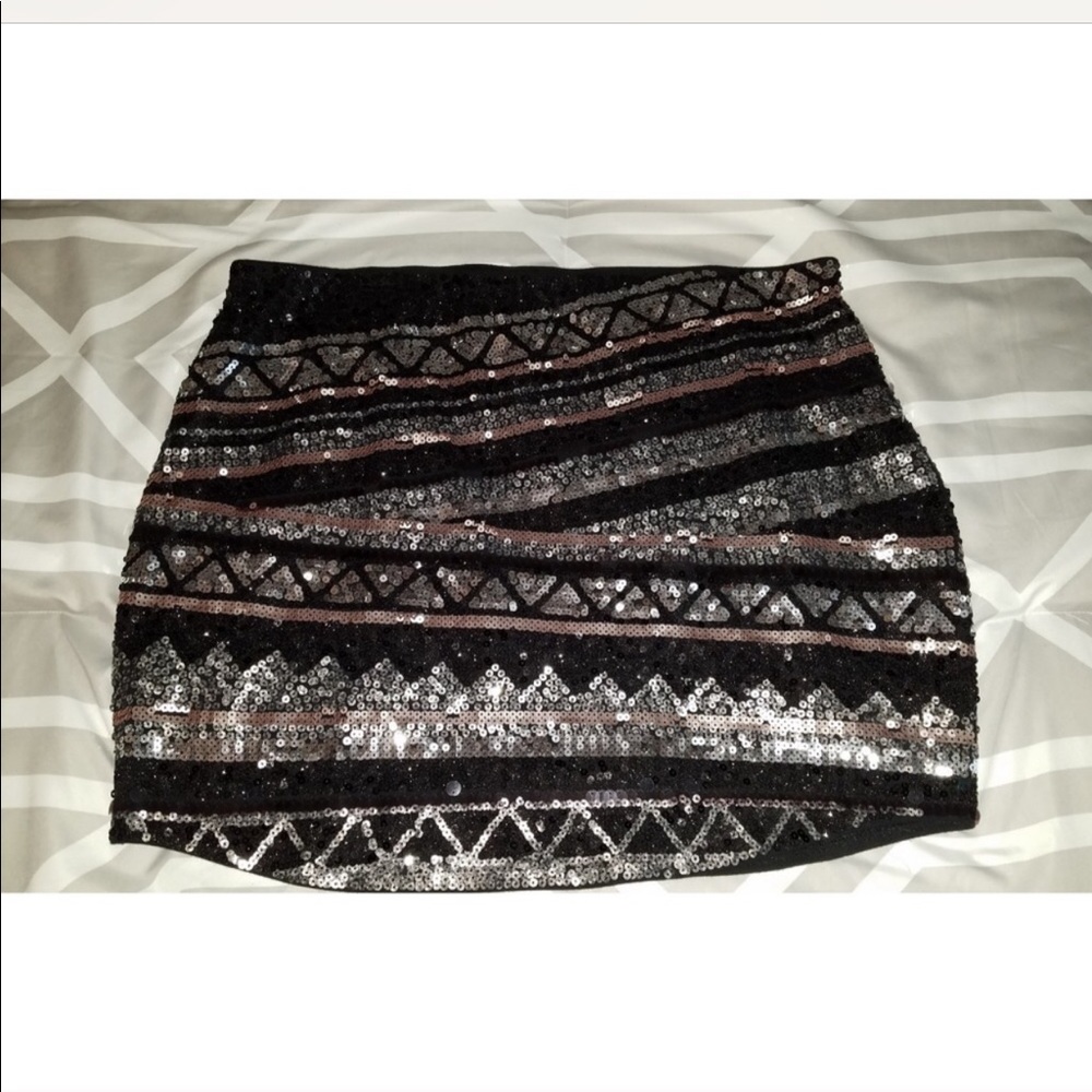 Sequin express skirt